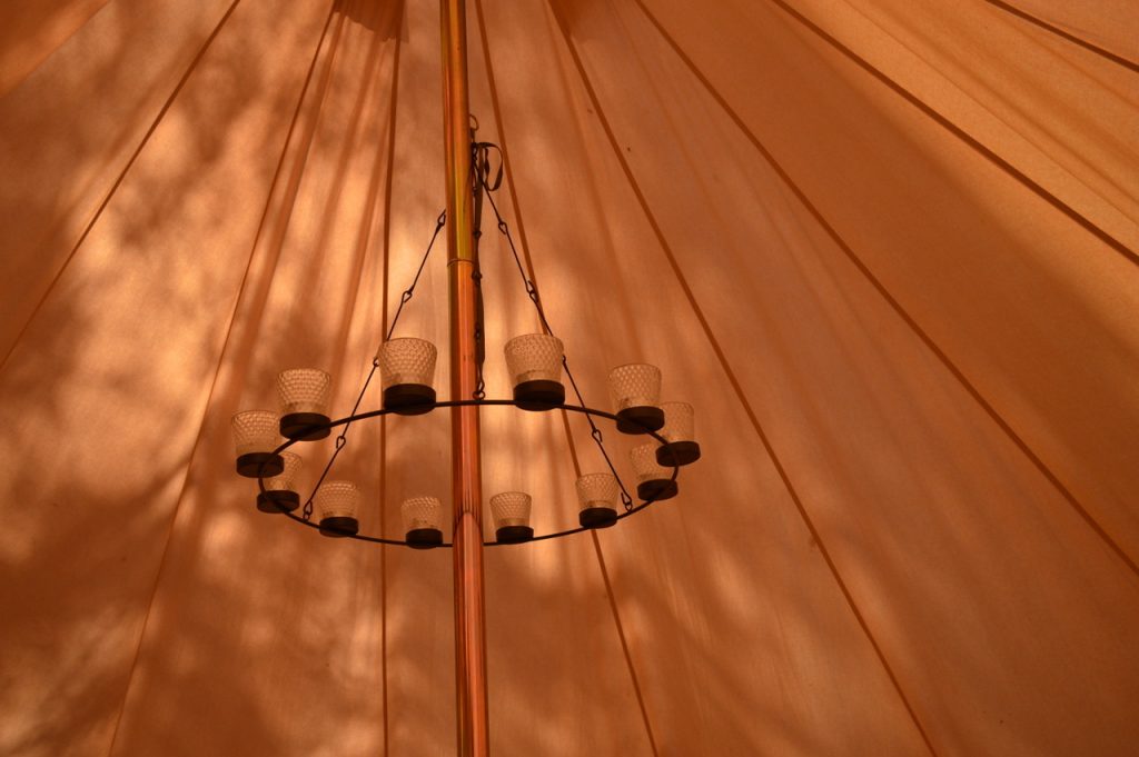 Belltent-tent-chandelier-lighting-camplight